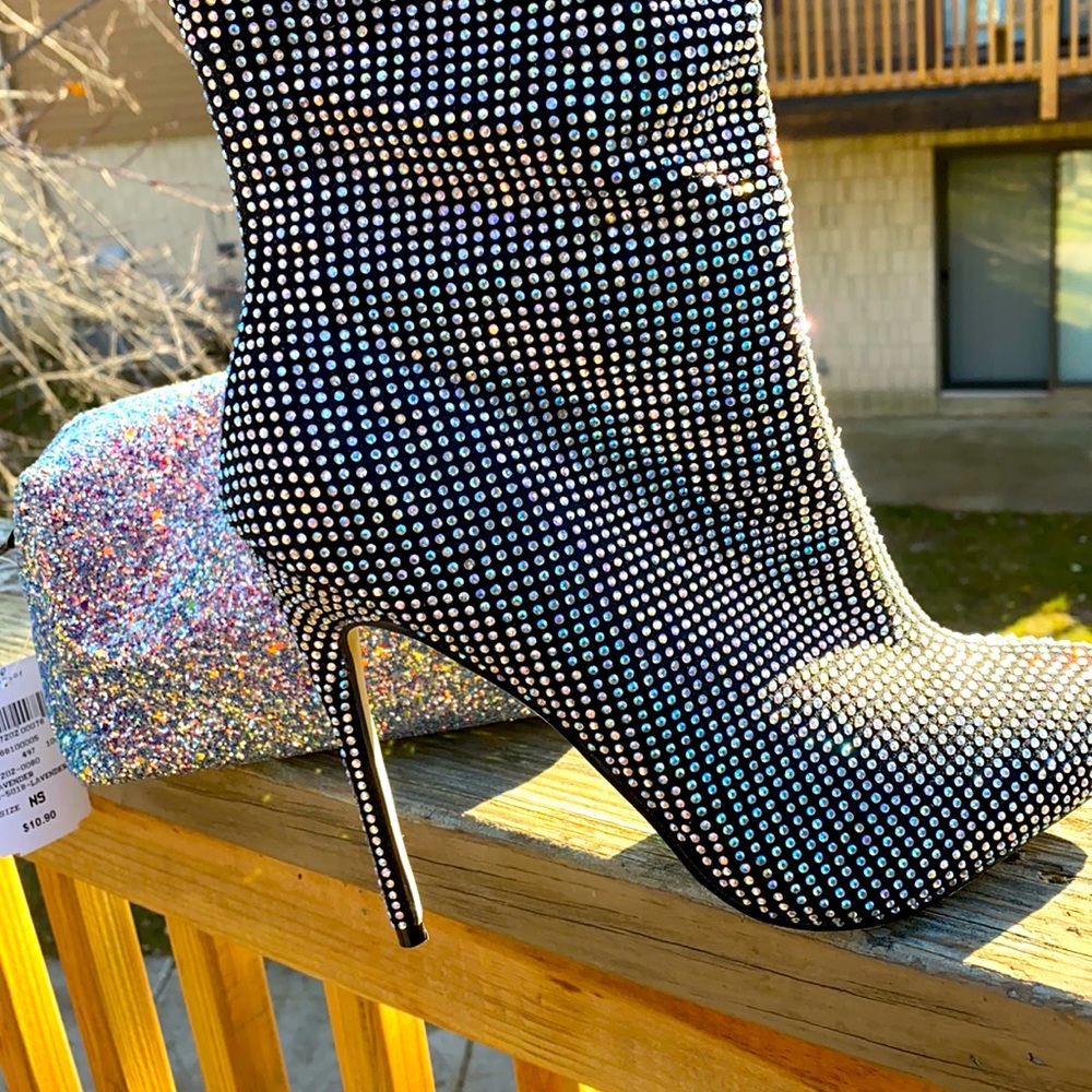 SPARKLING BOOTS & PURSE!! 💎💎💎